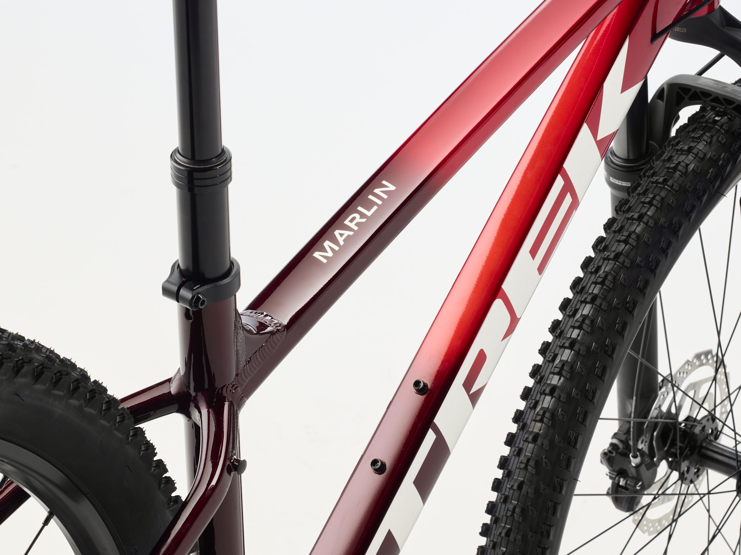 Trek Marlin 7 Gen 3 2026 Fury Red/Lithium Grey Fade #5