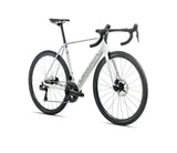 Biciclette Orbea Orca M20iTEAM 2026 Iris Bianco Gloss/Lilac Matt