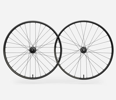 side-oquo-mc32ltd-set-carbono-raw-gloss